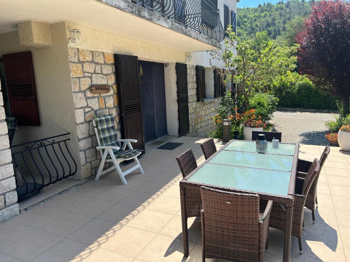 Bnb Castellane Chambre D'Hotes B&B Exteriör bild