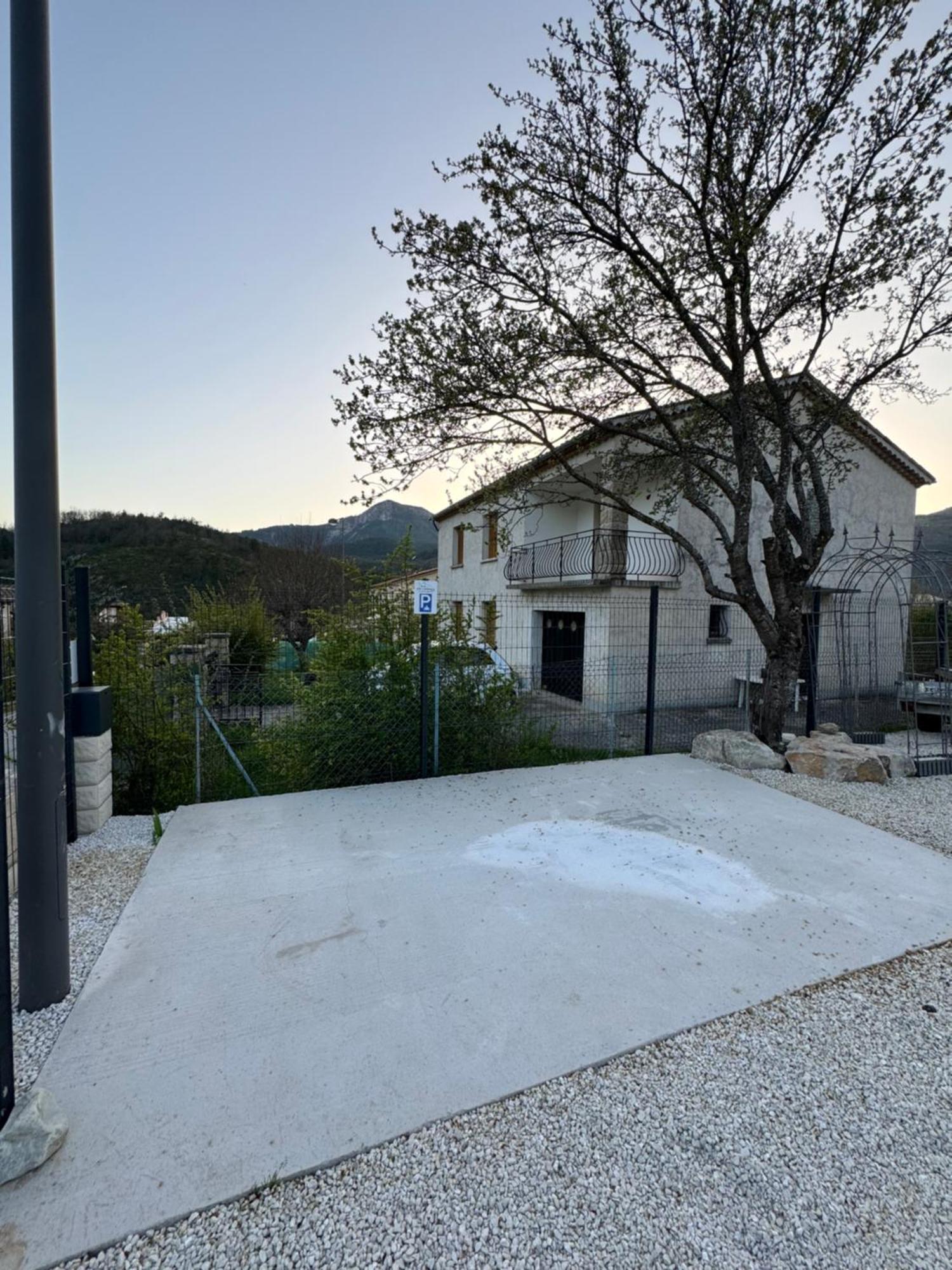 Bnb Castellane Chambre D'Hotes B&B Exteriör bild