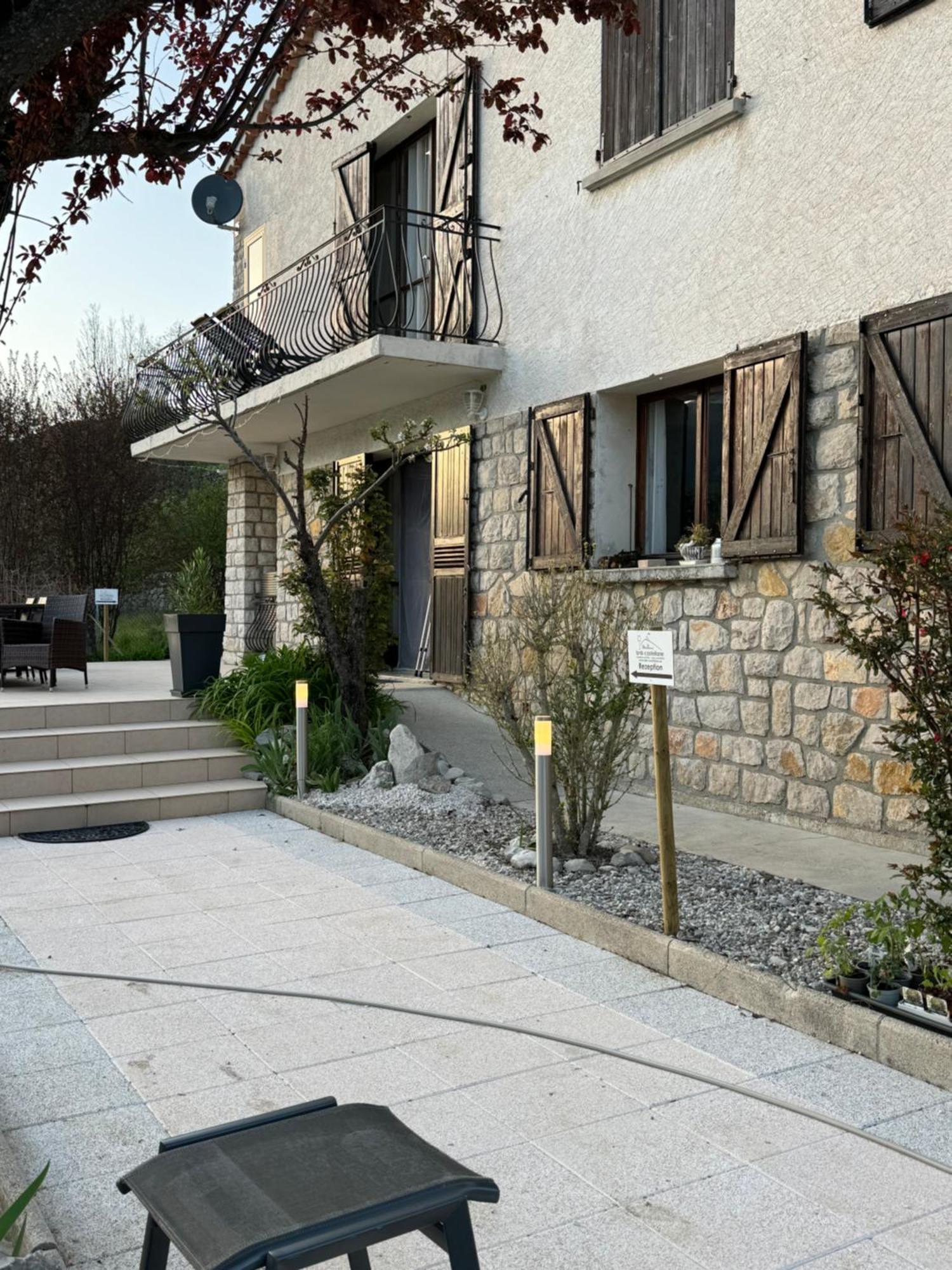 Bnb Castellane Chambre D'Hotes B&B Exteriör bild